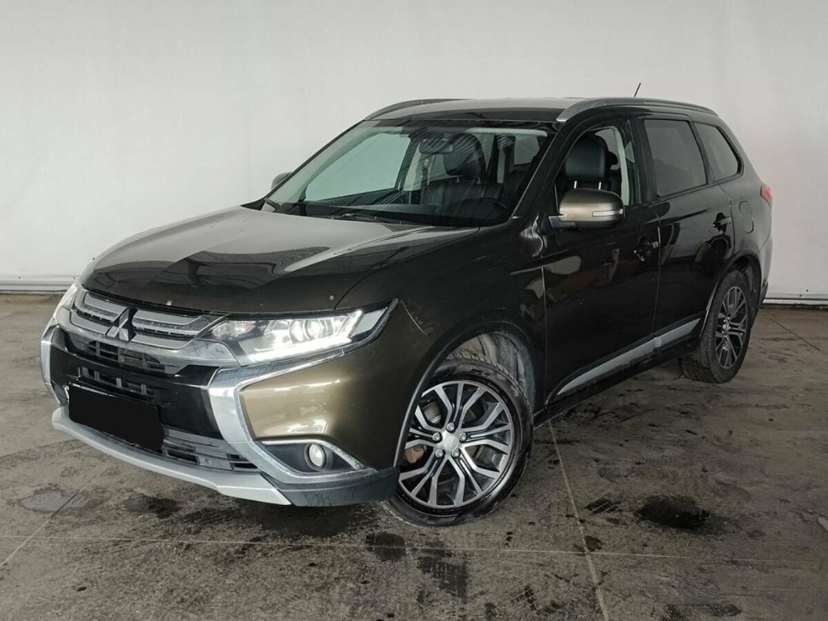 Mitsubishi Outlander, 2016