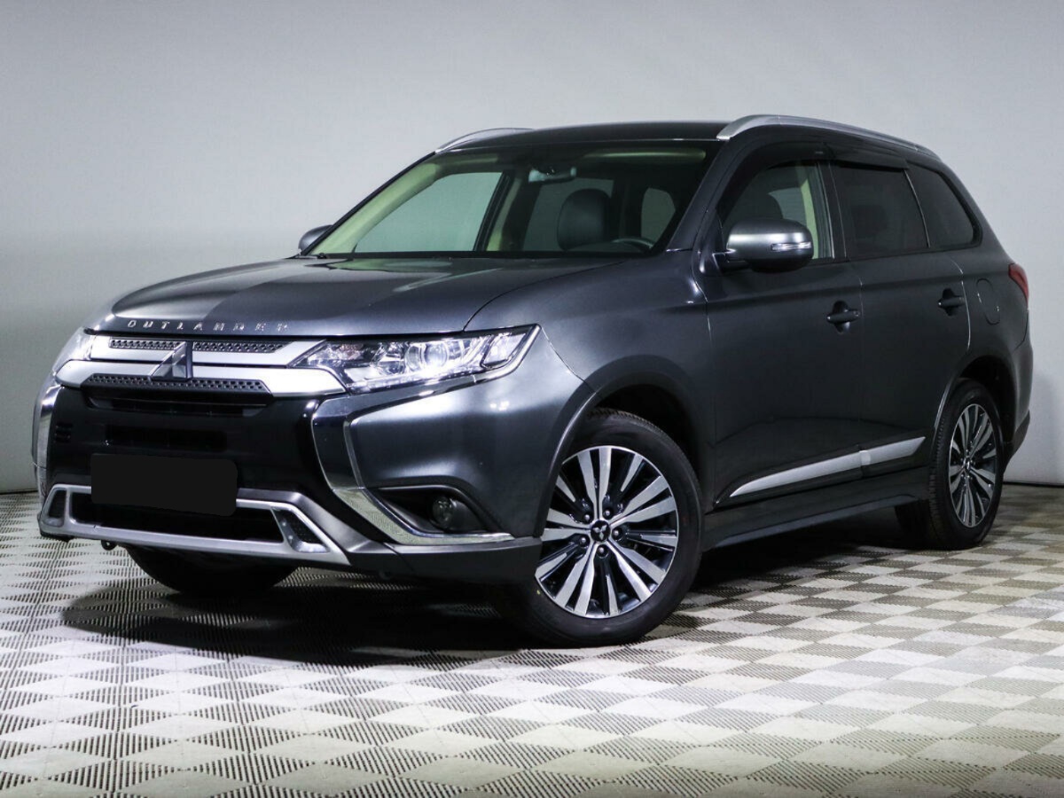 Mitsubishi Outlander, 2020