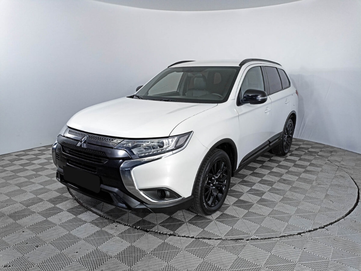 Mitsubishi Outlander, 2020