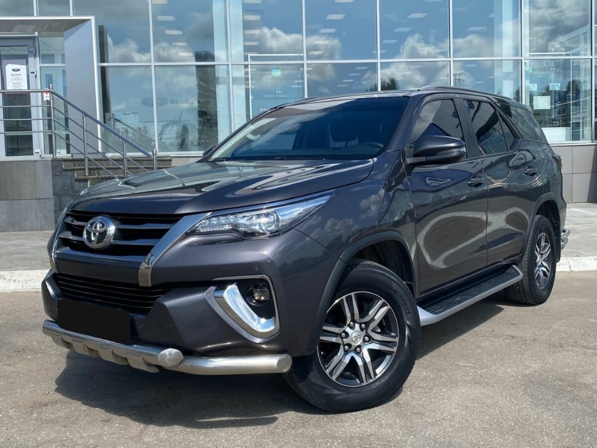Toyota Fortuner, 2018
