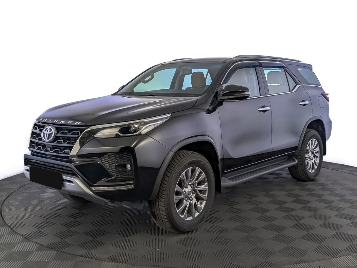 Toyota Fortuner, 2022